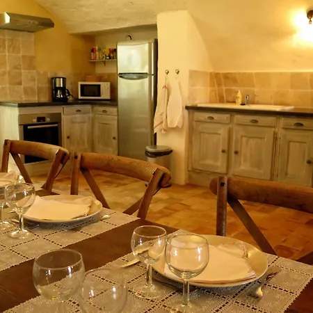 In The Clos De La Tuilerie Holiday home Valensole